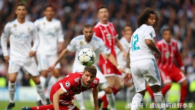 亿杰消防维保人员维保中